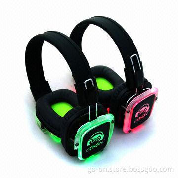 Newest Design Wireless Silent Disco Headphones with Fantastic LED Lighting, 40mm Mylar Speaker